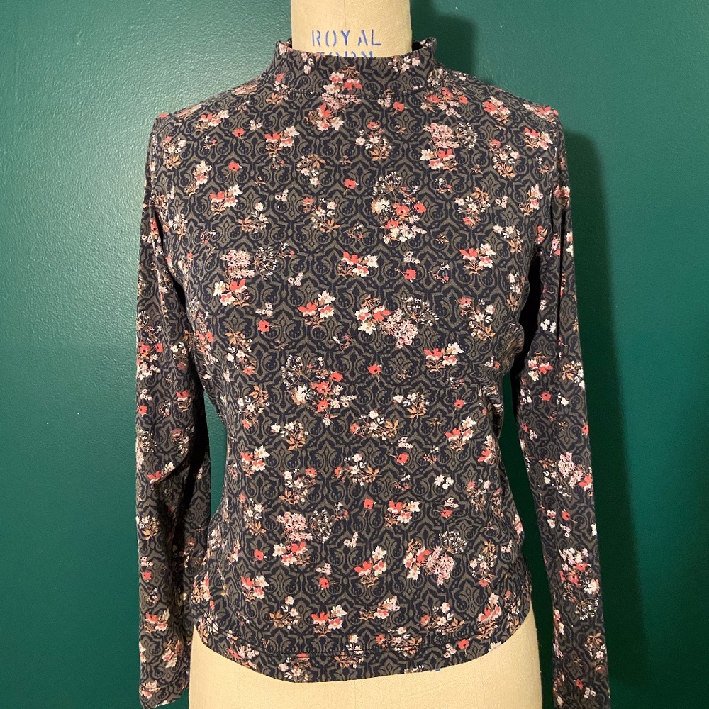 Chic patterned long sleeved shirt